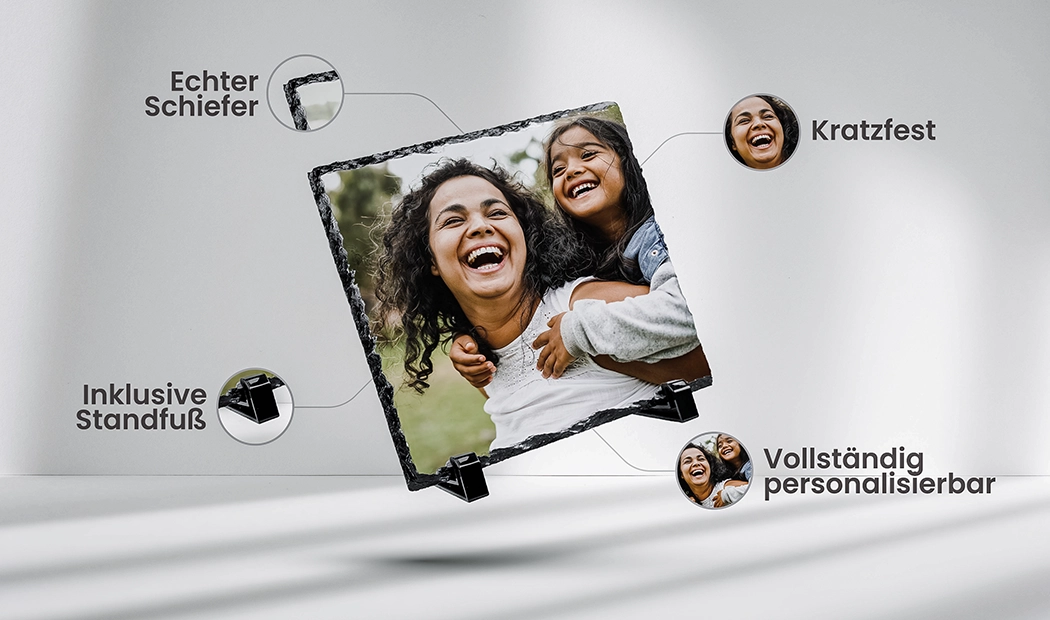 Personalisiertes Schieferfoto mit integriertem Ständer, zeigt lachende Mutter und Tochter – kratzfest und in Deutschland.